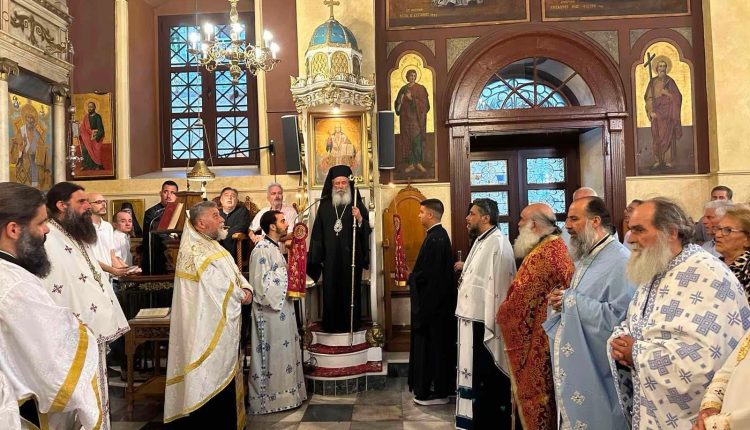 Ο-Μητροπολίτης-Ύδρας-στον-πανηγυρίζοντα-Ιερό-Μητροπολιτικό-Ναό-Τιμίου-Προδρόμου-Κρανιδίου