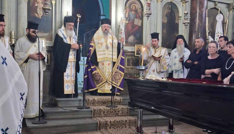 Η-Εξόδιος-Ακολουθία-του-μακαριστού-Αρχιμανδρίτη-του-Οικουμενικού-Θρόνου-π.-Σπυρίδωνος-Βρεττού