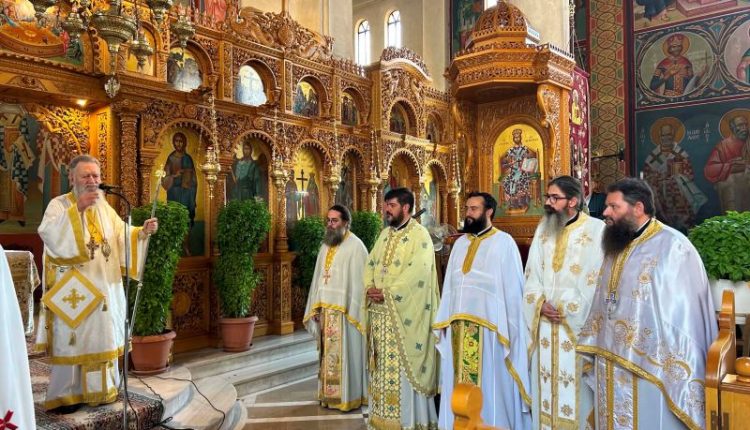 Ο-εορτασμός-της-ανακομιδής-του-λειψάνου-του-Αγίου-Νεκταρίου-στη-Χαλκίδα