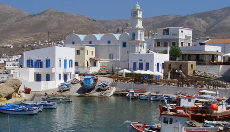 Τραγωδία-στην-Κάσο:-65χρονη-Ελληνίδα-έπεσε-με-το-αυτοκίνητο-στη-θάλασσα-μόλις-έφτασε-στο-νησί