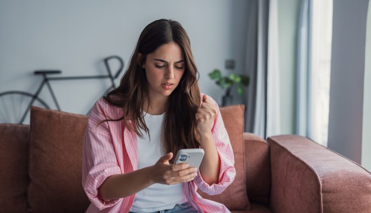 Τα social media πυροδοτούν-το-άγχος-για-την-υγεία-–-Πώς-να-το-αντιμετωπίσετε