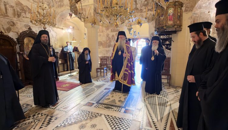 Στα-ιστορικά-μοναστήρια-των-Καλαβρύτων-ο-Μαυροβουνίου-Ιωαννίκιος