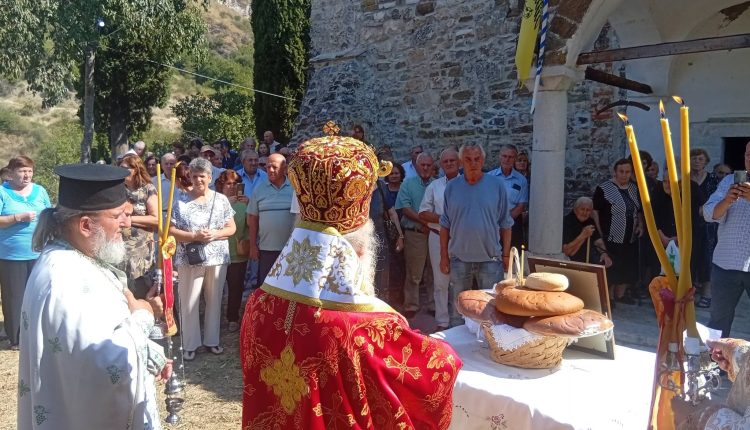 Το-Γενέσιο-της-Θεοτόκου-στον-ομώνυμο-ιστορικό-Ναό-της-Μητροπόλεως-Αργυροκάστρου