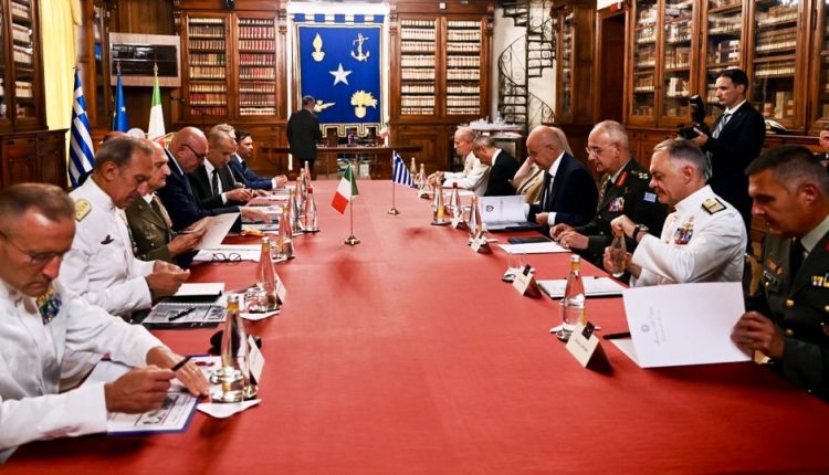 «Έπεσαν»-οι-υπογραφές-στη-Ρώμη-για-την-απόκτηση-2-φρεγατών-fremm