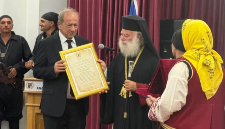 Πατριάρχης-Θεόδωρος-Β’:-“Μαζί-με-την-Κρητική-καρδιά-θα-χτυπά-πλέον-και-του-Μανιάτη”-–-Αναγορεύτηκε-Επίτιμος-Δημότης-Ανατολικής-Μάνης