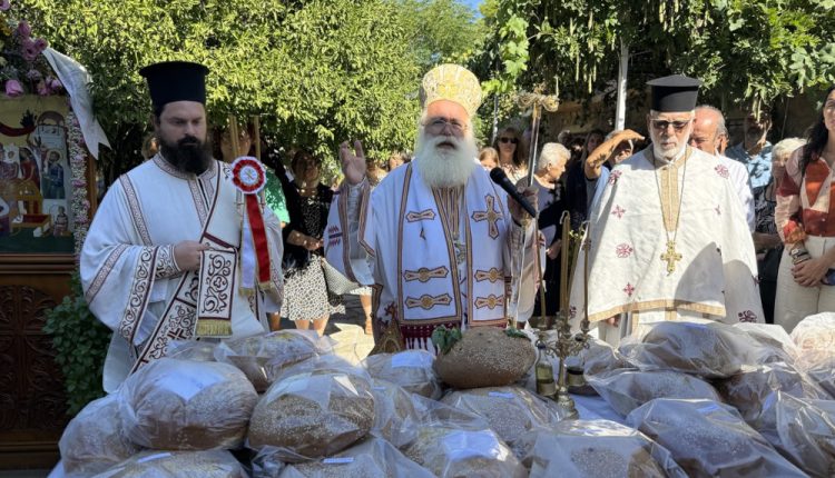 Ιεραπύτνης-Κύριλλος:-Η-γέννησης-της-Θεοτόκου-λύει-και-την-πνευματική-στείρωση-του-ανθρώπου