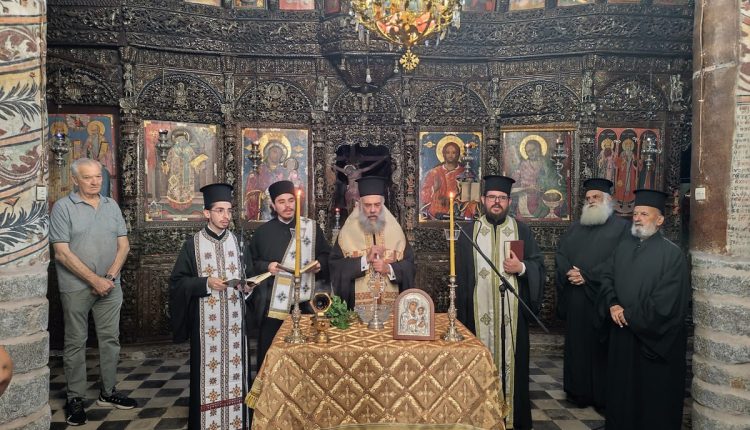 Αγιασμός-για-την-έναρξη-των-εργασιών-συντήρησης-στον-Ιερό-Ναό-Αγίου-Αθανασίου-Ρουμ-Παλαμά
