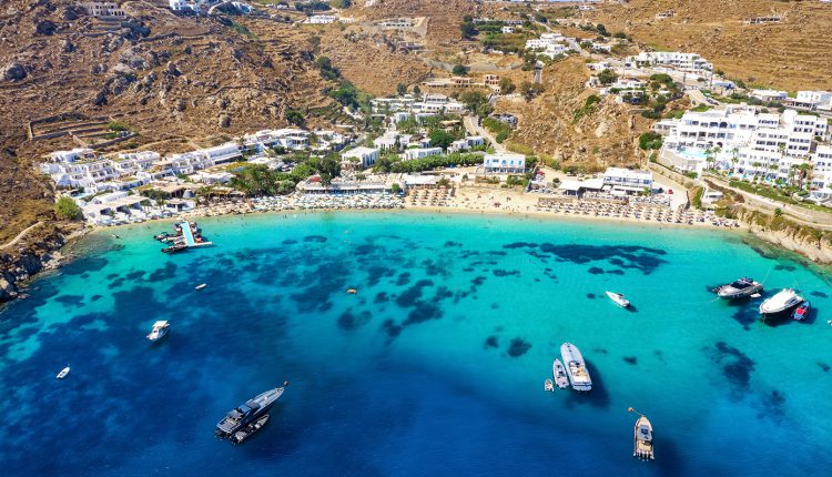 Μύκονος:-Δύο-ταχύπλοα-συγκρούστηκαν-στον-Άγιο-Λάζαρο-–-Τρεις-ελαφρά-τραυματίες