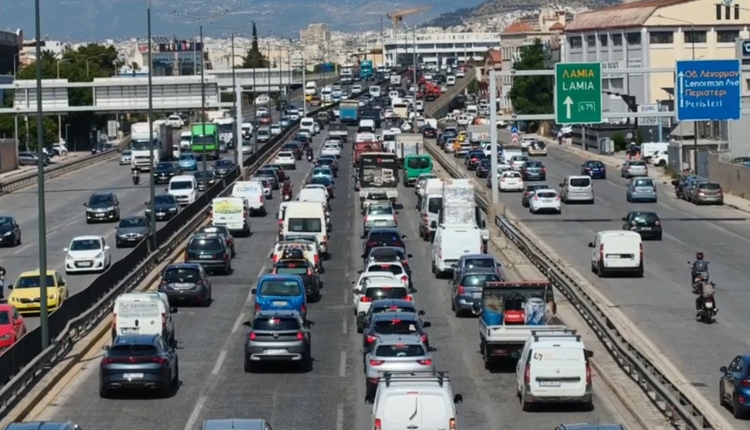 Κίνηση-τώρα-στην-Αττική:-Μποτιλιάρισμα-σε-Κηφισό-και-Αττική-Οδό
