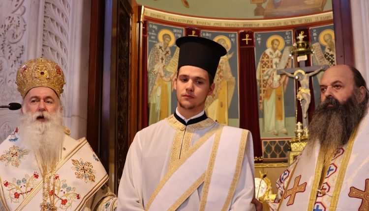 Δισαρχιερατική-Θεία-Λειτουργία-και-Χειροτονία-νέου-Διακόνου-στον-Καθεδρικό-ΙΝ.-Αποστόλου-Παύλου-Κορίνθου