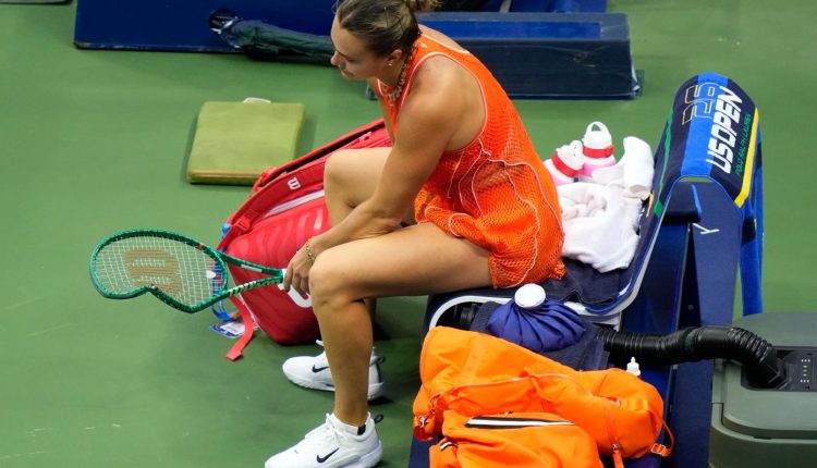 us-open:-Έξαλλη-η-Σαμπαλένκα-μετά-την-ήττα-στον-τελικό-–-Έσπασε-και-την-ρακέτα-της