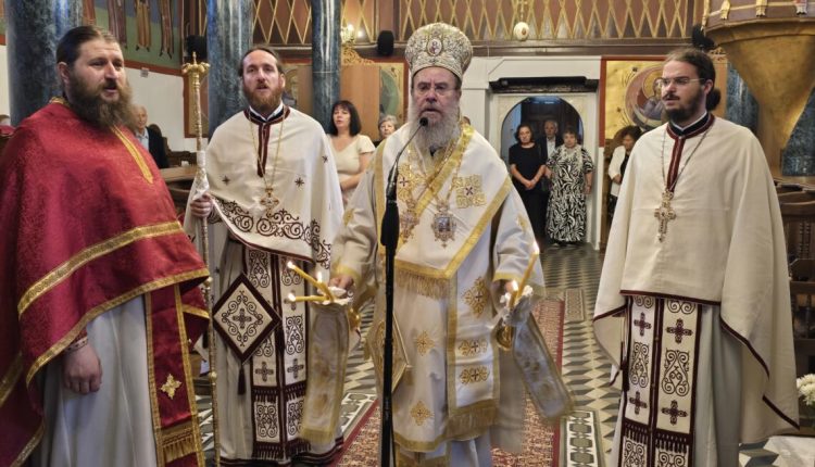 Ιερισσού-Θεόκλητος:-Η-αγάπη-του-Θεού-για-τον-άνθρωπο-φάνηκε-πάνω-στο-Σταυρό