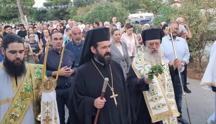 Η-εορτή-της-Παγκοσμίου-Υψώσεως-του-Τιμίου-Σταυρού-στην-Κηφισιά