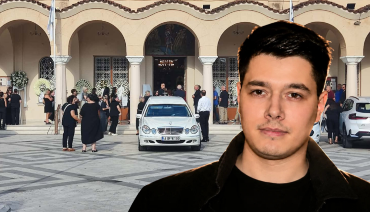 Αγρίνιο:-Ράγισαν-καρδιές-στην-κηδεία-του-32χρονου-Μανούσου-Φαρμάκη-–-Κανείς-δεν-περίμενε-αυτό-το-αντίο