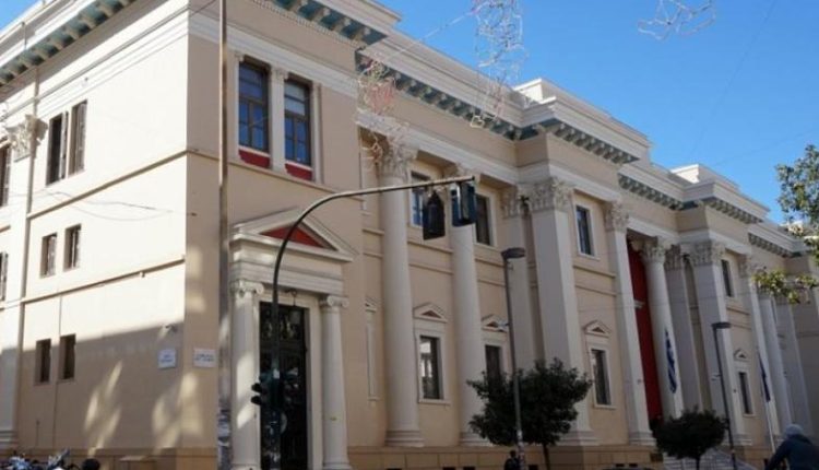Πάτρα:-Έρευνα-με-εισαγγελική-εντολή-για-τα-μηχανήματα-πλασμαφαίρεσης