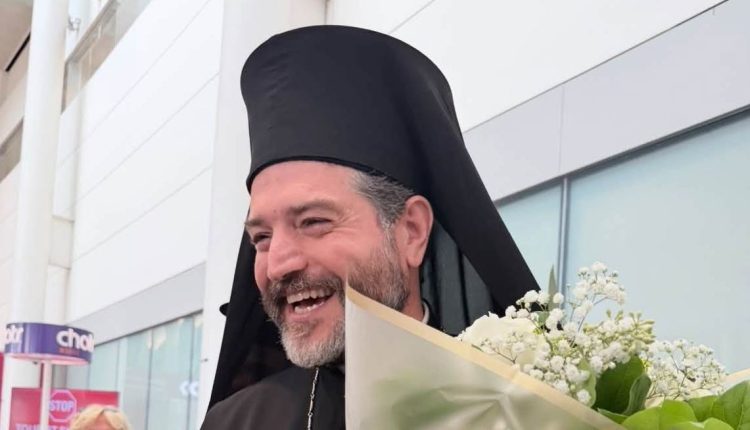 Έφτασε-στο-Τορόντο-ο-νέος-Αρχιεπίσκοπος-Καναδά-Απόστολος-(ΦΩΤΟ)