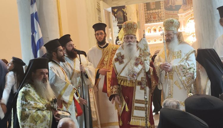 Κατανυκτικός-αίνος-για-την-Αγία-Σοφία,-στον-περικαλλή-της-ναό,-στα-Μανιάτικα-στον-Πειραιά