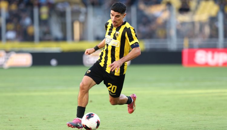 ΑΕΚ-–-Πανσερραϊκός:-6-0-στο-ημίχρονο-με-4-ασίστ-και-ένα-γκολ-του-Μάνταλου