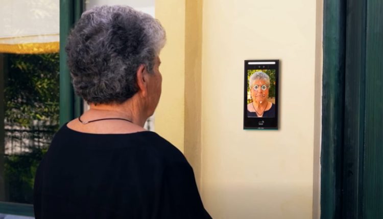 Απολαυστικό-βίντεο:-Οι-γιαγιάδες-της-Κρήτης-επιστρέφουν-και-τα-βάζουν-με-το-«χαζοgpt»