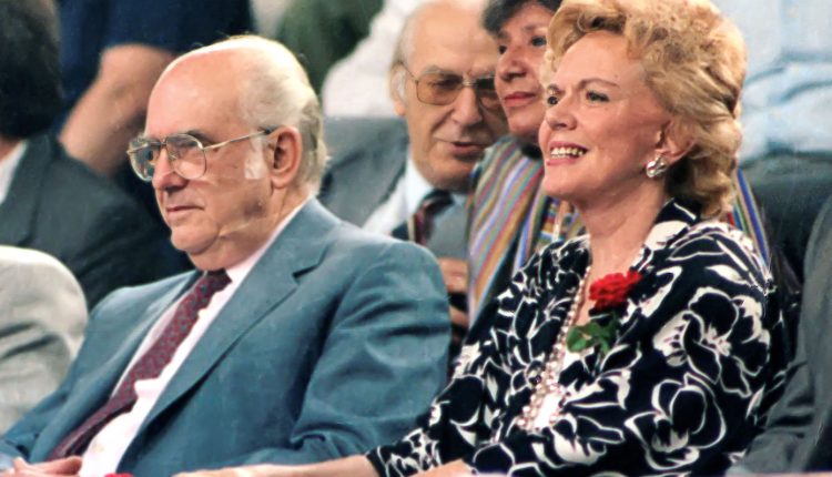 Η-απρόσμενη-συμβουλή-της-Μελίνας-Μερκούρη-στη-Μαργαρίτα-Παπανδρέου-για-τις-«περιπέτειες»-του-Ανδρέα