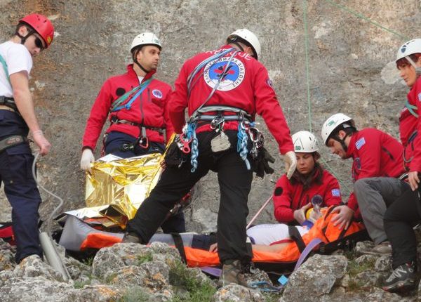 Αίσιο-τέλος-για-34χρονο-που-τραυματίστηκε-στον-Όλυμπο-–-Ολοκληρώθηκε-η-επιχείρηση-διάσωσης