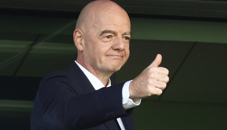 fifa:-Ο-Ινφαντίνο-απέσυρε-την-επενδυτική-πρόταση-–-Ζητά-ανεξάρτητο-έλεγχο