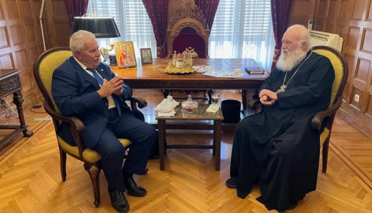 Στον-Αρχιεπίσκοπο-Ιερώνυμο-Αντιπεριφερειάρχης-Δυτικού-Τομέα-Αθηνών-Χαράλαμπος-Αλεξανδράτος