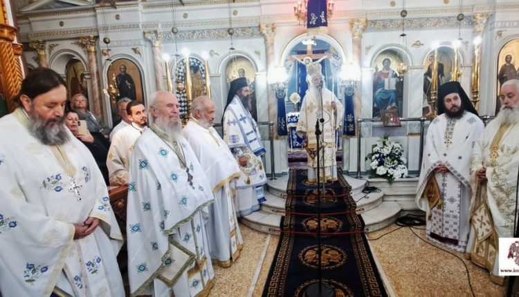 Χειροτονία-και-τοποθέτηση-Πρεσβύτερου-στα-Βελανίδια-Λακωνίας-–-Τιμήθηκε-ο-Πρωτοπρεσβύτερος-για-την-35ετή-διακονία-του