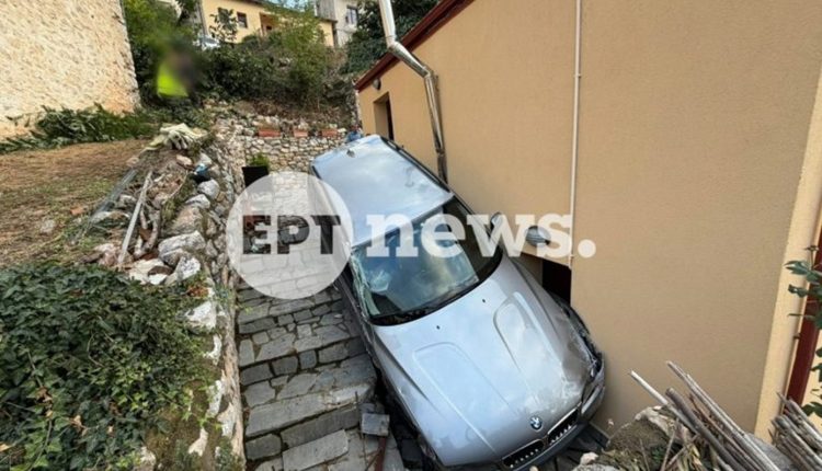 Αυτοκίνητο-«προσγειώθηκε»-σε-αυλή-σπιτιού-στην-Καστοριά:-Παρά-τρίχα-γλίτωσαν-οι-κάτοικοι-–-Δείτε-βίντεο-και-φωτογραφίες