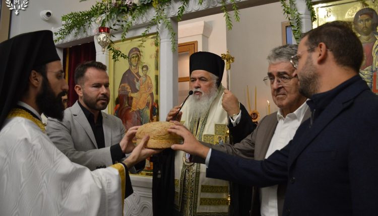 Θυρανοίξια-Ιερού-Μητροπολιτικού-Παρεκκλησίου-της-Παναγίας-της-Μυρτιδιώτισσας-τέλεσε-ο-Μητροπολίτης-Νεαπόλεως