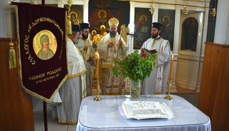 Επιμνημόσυνη-δέηση-για-τους-πεσόντες-της-mάχης-του-Κίζδερβεντ-τέλεσε-ο-Μητροπολίτης-Μαρωνείας