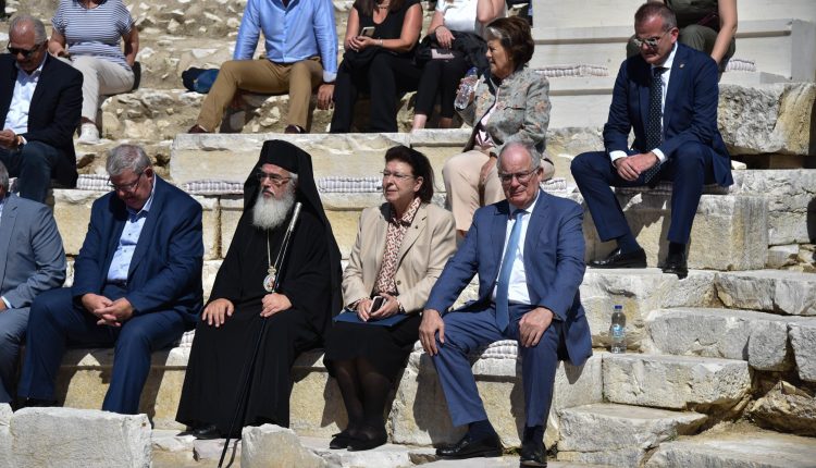 Λίνα-Μενδώνη:-Η-Πολιτεία-επενδύει-έμπρακτα-στην-προστασία-της-μοναδικής-κληρονομιάς-της-Νικόπολης