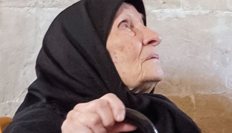 Νέο-βιβλίο-του-Μητροπολίτου-Ναυπάκτου:-“Γερόντισσα-Γαλακτία-–-Η-Βλέπουσα”