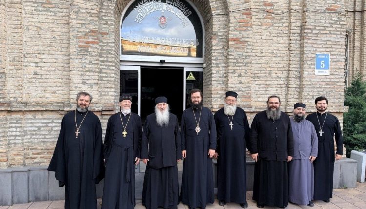 Στη-Γεωργία-ο-Μητροπολίτης-Βολοκολάμσκ-Αντώνιος