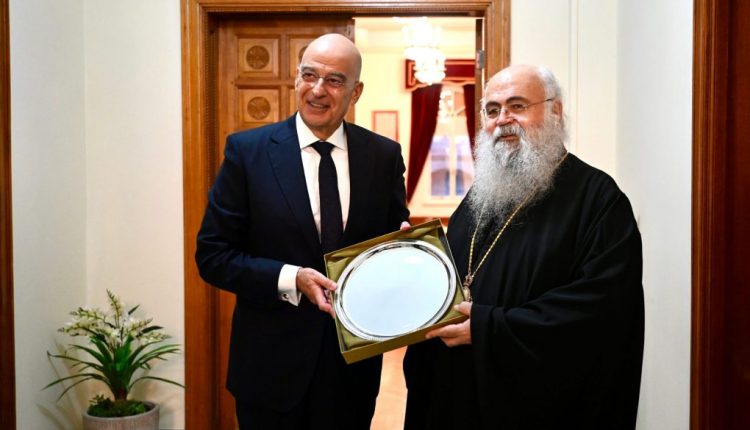 Συνάντηση-Νίκου-Δένδια-με-τον-Αρχιεπίσκοπο-Κύπρου