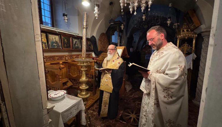 Τρισάγιο-για-τον-μακαριστό-Γέροντα-Ιουστίνο-τέλεσε-ο-Πατριάρχης-Ιεροσολύμων