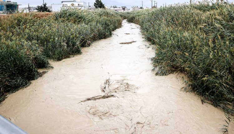 Συγκλονίζει-η-κόρη-του-79χρονου-που-βρέθηκε-νεκρός-στο-Ρέθυμνο:-Πρώτα-βρέθηκε-το-μπουφάν-του-και-μετά-ο-ίδιος