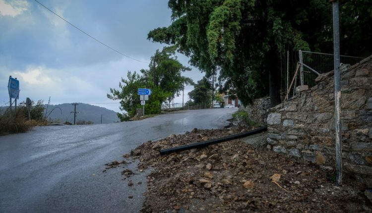 Επικαιροποιήθηκε-το-έκτακτο-δελτίο-επικίνδυνων-καιρικών-φαινομένων-–-Ισχυρές-καταιγίδες-και-άνεμοι-έως-9-μποφόρ