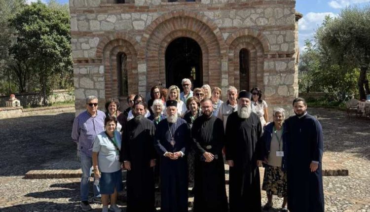 Στη-Σεμινάρα-της-Καλαβρίας-και-την-Κοζέντσα-ο-Μητροπολίτης-Θεσσαλιώτιδος-και-οι-εκδρομείς
