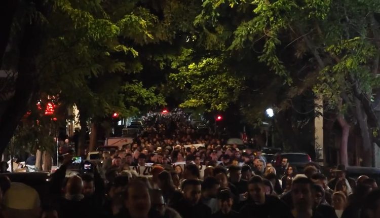 Μεγάλη-πορεία-στην-Κυψέλη-για-τα-έργα-του-Μετρό,-δείτε-βίντεο