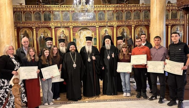 Αγιασμός-και-απονομή-τίτλων-σπουδών-στη-Σχολή-Βυζαντινής-Μουσικής-της-ΙΜ.-Τρίκκης