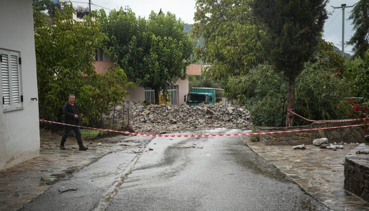 «Παγώνουν»-πλειστηριασμοί,-φόροι-και-ασφαλιστικές-υποχρεώσεις-για-τους-πληγέντες-της-κακοκαιρίας-στην-Κρήτη-–-Αύριο-οι-ανακοινώσεις