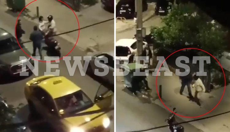 Το-συγκλονιστικό-ντοκουμέντο-από-τη-Νέα-Ιωνία-με-τον-35χρονο-σε-κατάσταση-αμόκ-να-κυνηγάει-την-54χρονη-οδηγό-ταξί-–-Της-έκοψε-το-αυτί
