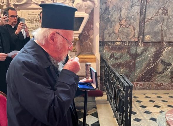 Απότμημα-της-Κεφαλής-του-Τιμίου-Προδρόμου-επιστρέφει-στον-Πόλη-ύστερα-από-822-χρόνια