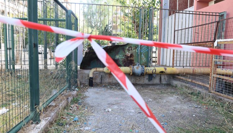 Κλειστά-τα-σχολεία-του-συγκροτήματος-της-Γκράβας-μέχρι-να-ολοκληρωθούν-οι-έλεγχοι-–-Αγωνία-για-4.000-μαθητές-–-Με-webex-τα-μαθήματα