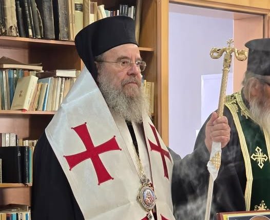 Ο-Μητροπολίτης-Ιερισσού-στον-ιστορικό-Μητροπολιτικό-Ναό-Αγίου-Στεφάνου-Αρναίας