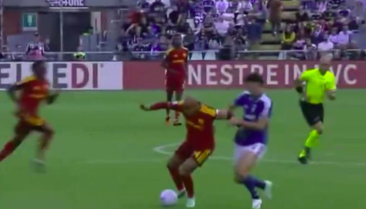 serie-a:-Η-Κόμο-έριξε-τη-Ρόμα-από-την-κορυφή