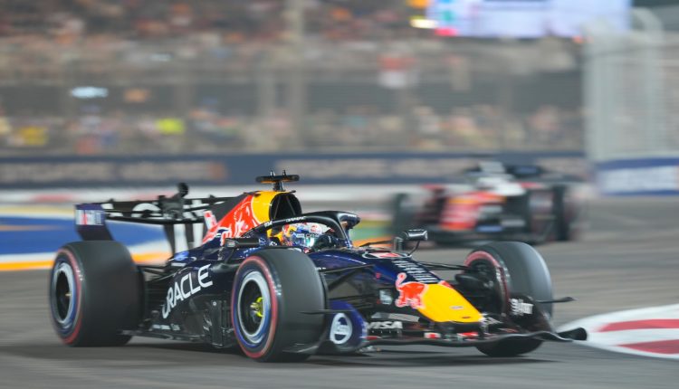 formula-1:-Νικητής-ο-Φερστάπεν-στη-Σιγκαπούρη,-πιο-κοντά-στον-τίτλο-ο-Αντονέλι