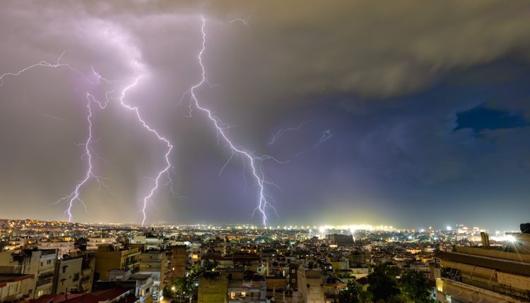 Αλλάζει-ξανά-ο-καιρός:-Πότε-έρχονται-οι-βροχές-στην-Αττική-και-οι-βοριάδες-έως-8-μποφόρ