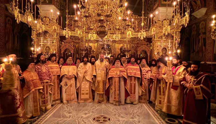 Ο-Θεσσαλονίκης-Φιλόθεος-στην-Αγρυπνία-για-την-Αγία-Σκέπη-στο-Χιλανδαρινό-Κελλίο-Αγίου-Νικολάου-Μπουραζέρι-Αγίου-Όρους